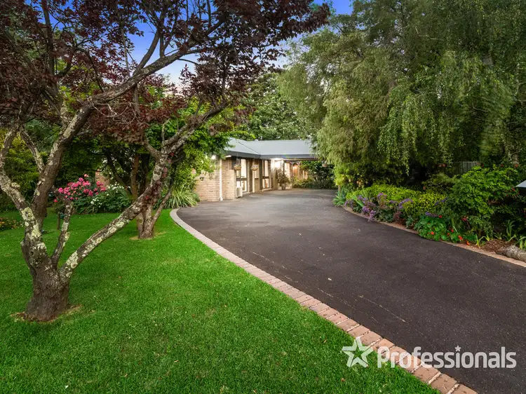 18 Kingswood Drive, Chirnside Park VIC 3116