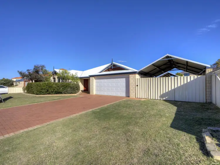 Second view of Homely house listing, 5 Gallagher Way, Wattle Grove WA 6107