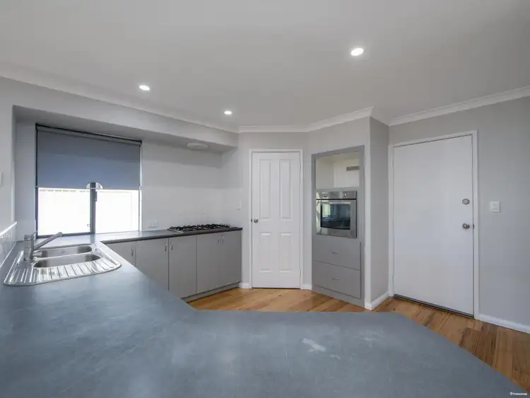 Sixth view of Homely house listing, 5 Gallagher Way, Wattle Grove WA 6107