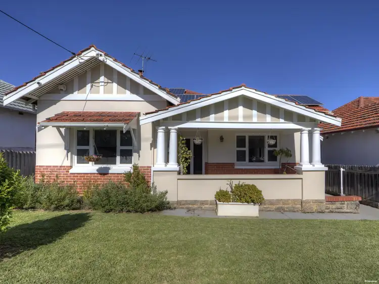 10 First Avenue, Woodbridge WA 6056