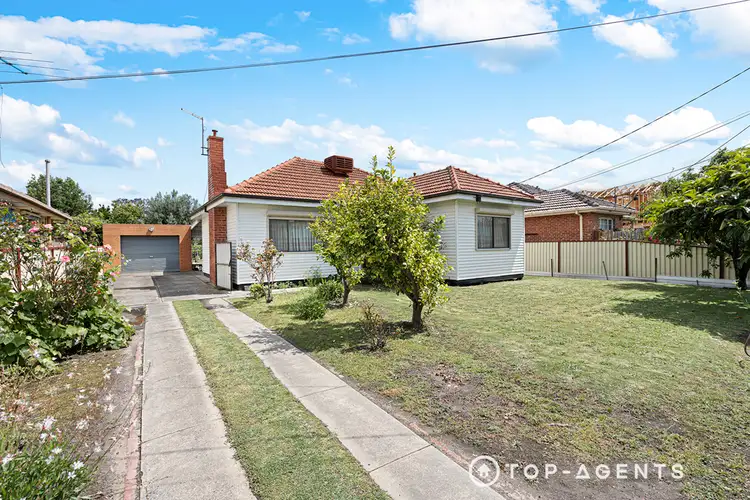 10 Wall Street, Noble Park VIC 3174