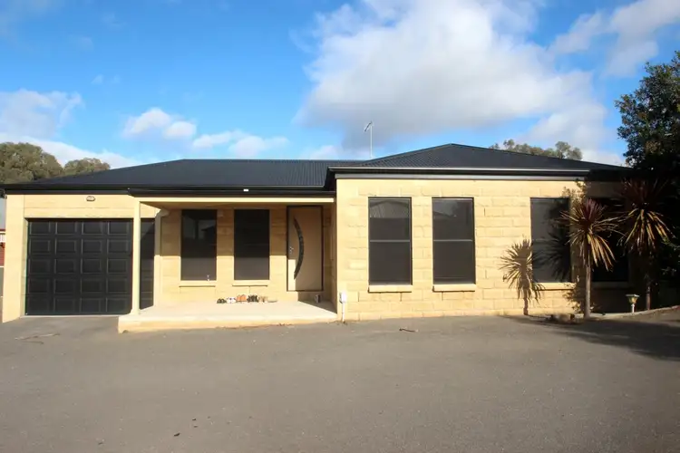 Main view of Homely unit listing, 1/192 Gladstone Street, Maryborough VIC 3465