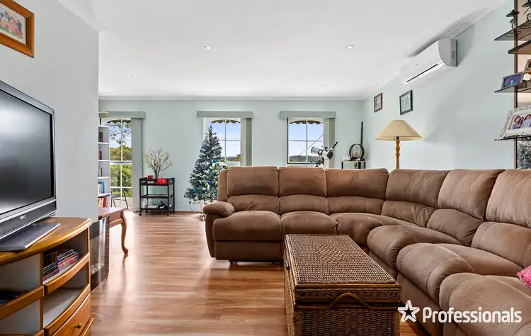 Fourth view of Homely house listing, 5 Devon Walk, Mooroolbark VIC 3138