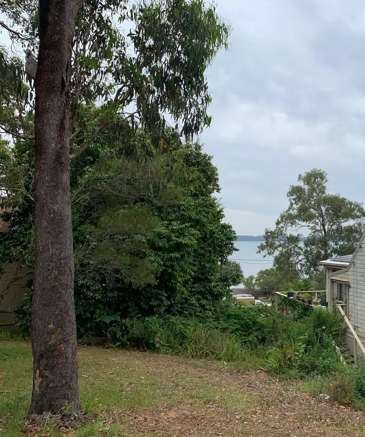 34 Oomool Street, Macleay Island QLD 4184