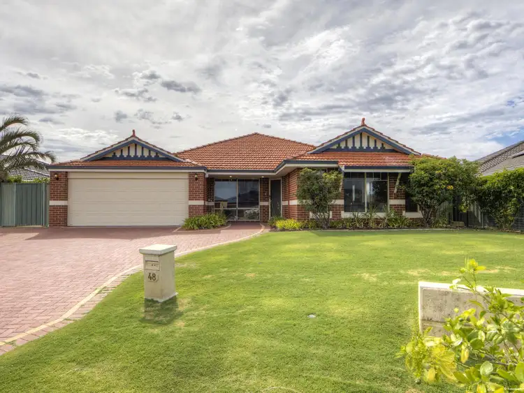 48 Bruce Road, Wattle Grove WA 6107