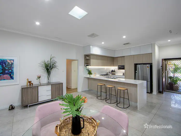 45 Meloway Drive, Maida Vale WA 6057