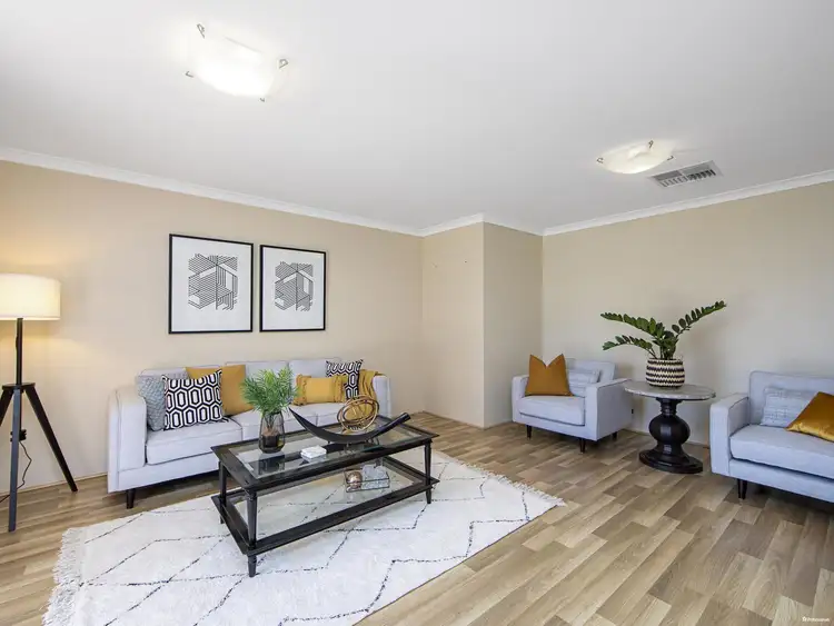 21 Regency Ramble, Wattle Grove WA 6107