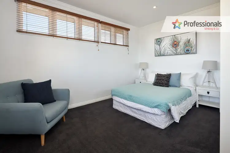 Sixth view of Homely townhouse listing, 5/17 Byrne Avenue, Elwood VIC 3184
