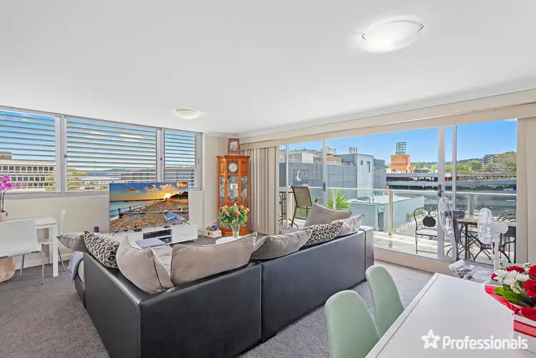 15/12 Baker Street, Gosford NSW 2250