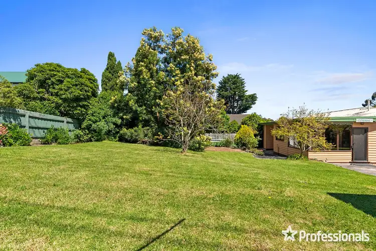 Fourth view of Homely house listing, 21 Heatherbrae Avenue West, Ringwood VIC 3134