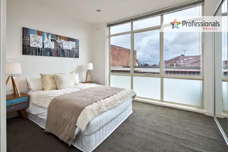 Sixth view of Homely apartment listing, 10/11 Bluff Avenue, Elwood VIC 3184