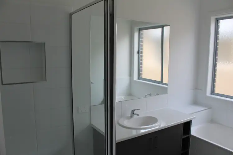 Fifth view of Homely unit listing, 4/135 Princes Highway, Yarragon VIC 3823