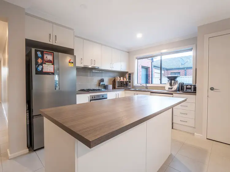 Fourth view of Homely house listing, 9 Noosa Court, Shepparton VIC 3630