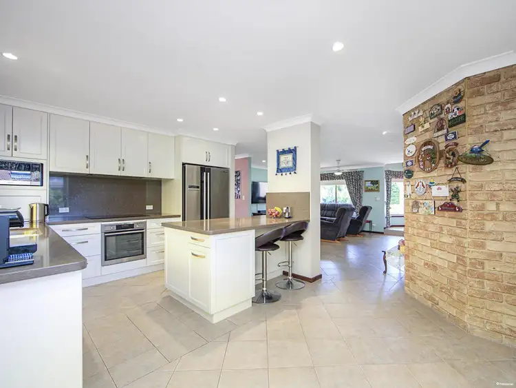 Seventh view of Homely house listing, 14 Pruiti Crescent, Lesmurdie WA 6076