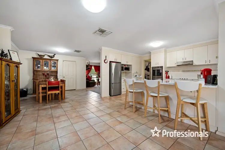 Fifth view of Homely house listing, 36 Falcon Circuit, Wodonga VIC 3690