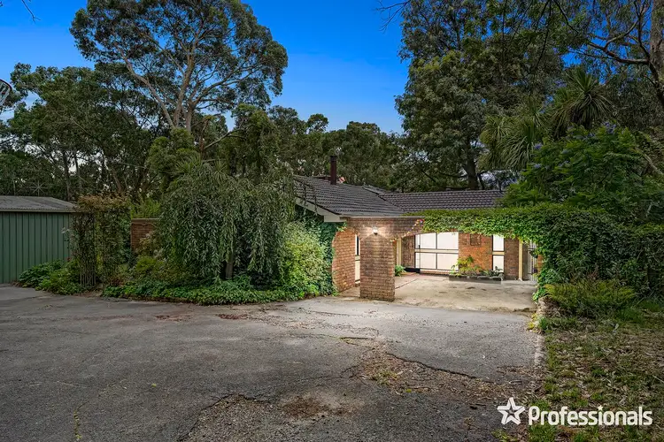 54 Warrawee Road, Mount Evelyn VIC 3796