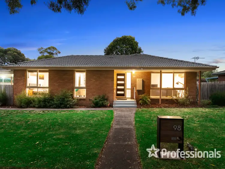 98 Allambanan Drive, Bayswater North VIC 3153