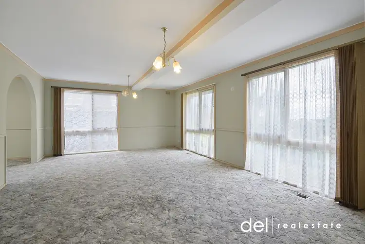Second view of Homely house listing, 7 Garner Court, Endeavour Hills VIC 3802