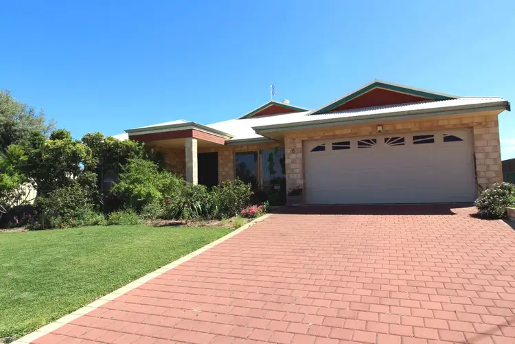 6 Aquilla Street, Jurien Bay WA 6516