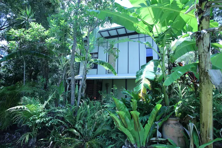 Fifth view of Homely house listing, 2 Camena Street, Macleay Island QLD 4184