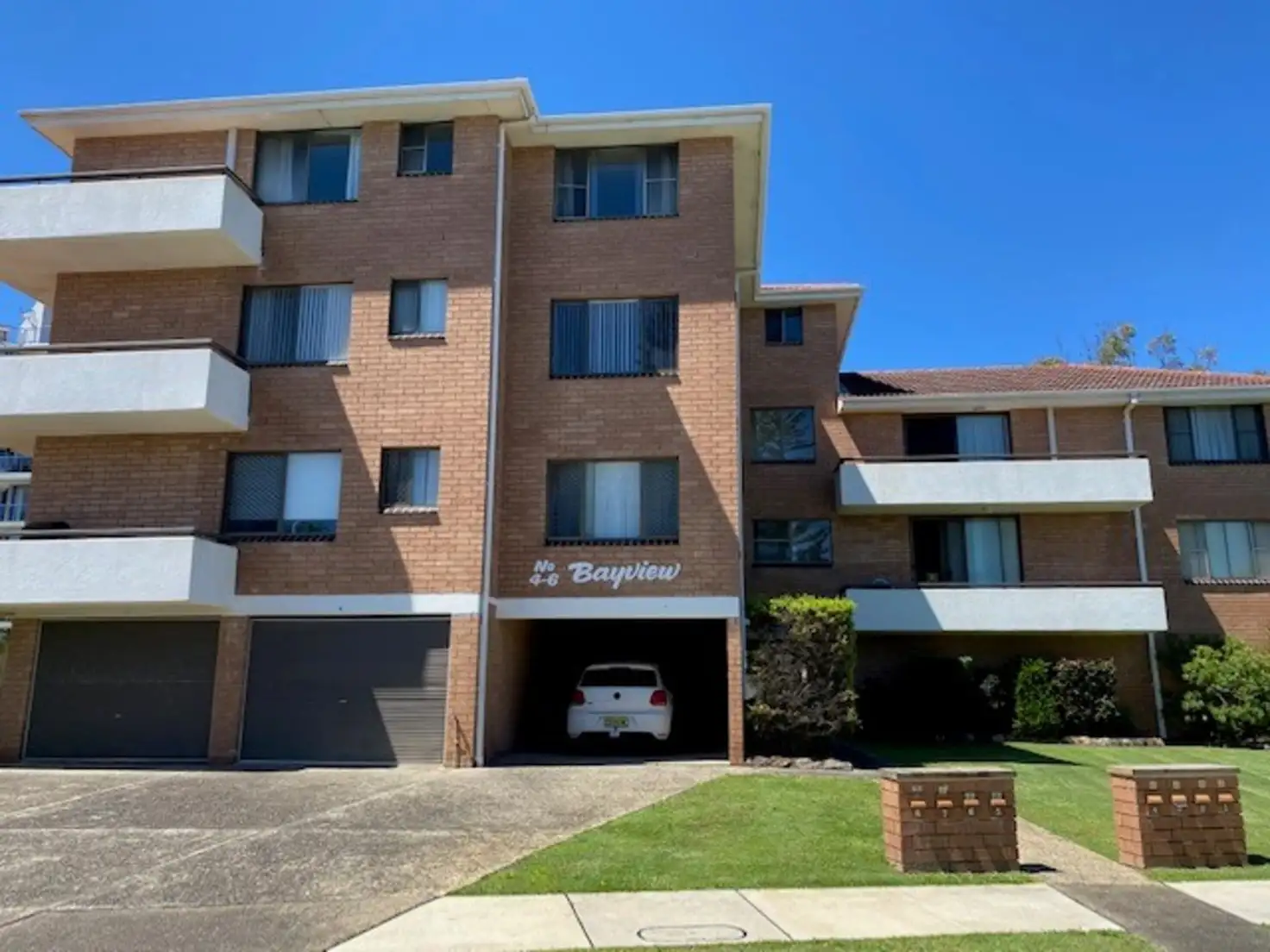 Main view of Homely unit listing, 2/4-6 Catherine Street, Tuncurry NSW 2428
