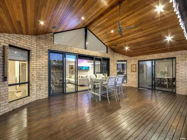 11 Cedar Way, Forrestfield WA 6058