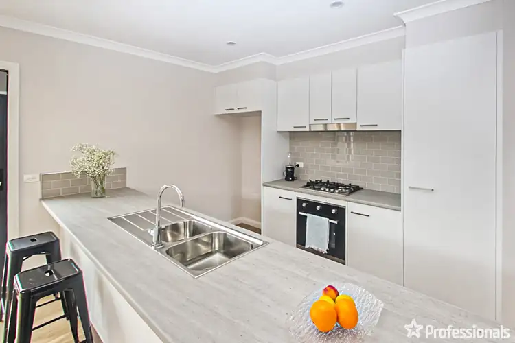 Fifth view of Homely unit listing, 2/72B Barkly Street, Maryborough VIC 3465