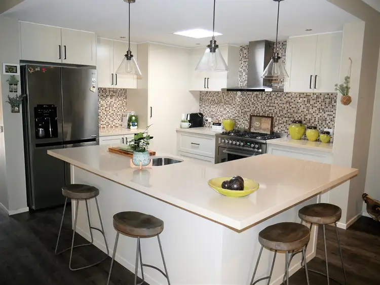 Second view of Homely house listing, 5 Toorak Terrace, Shepparton VIC 3630