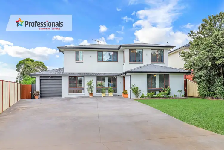 2 Snowy Close, St Clair NSW 2759