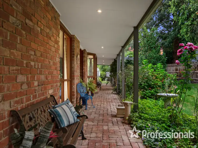 Second view of Homely house listing, 21 Dobell Place, Mooroolbark VIC 3138