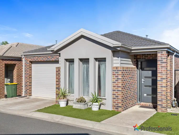 Main view of Homely townhouse listing, 3 Rebellion Place, Ballarat East VIC 3350