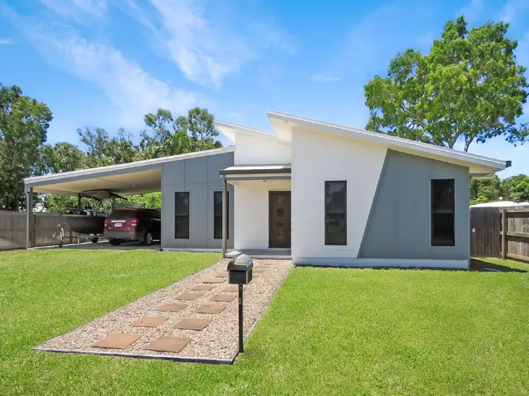 36 Crofton Street, Bowen QLD 4805