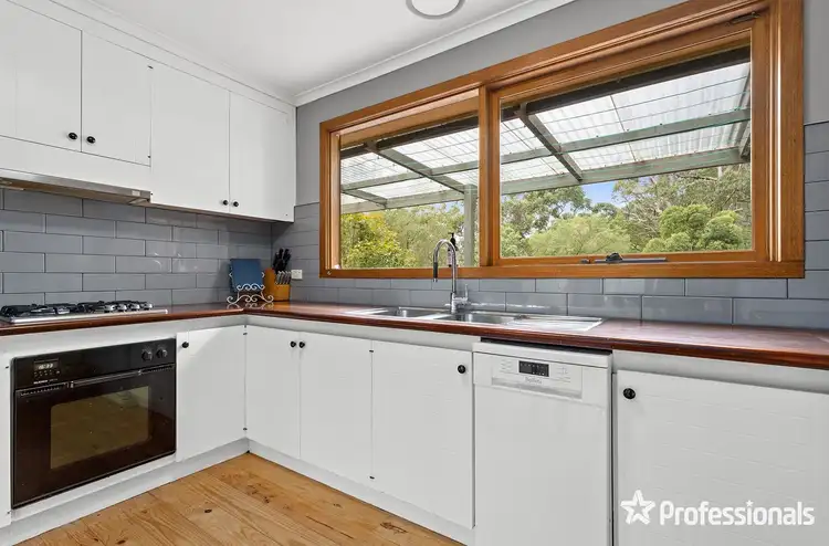 Third view of Homely house listing, 8 Sycamore Grove, Mount Evelyn VIC 3796