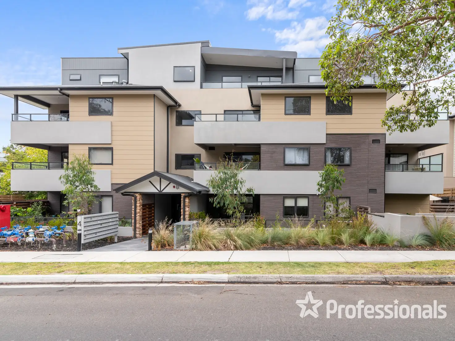 Main view of Homely apartment listing, 105/4-6 Alfrick Road, Croydon VIC 3136