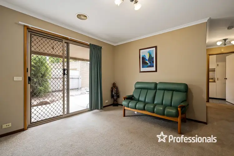 Fifth view of Homely house listing, 11 Edinburgh Circuit, Wodonga VIC 3690