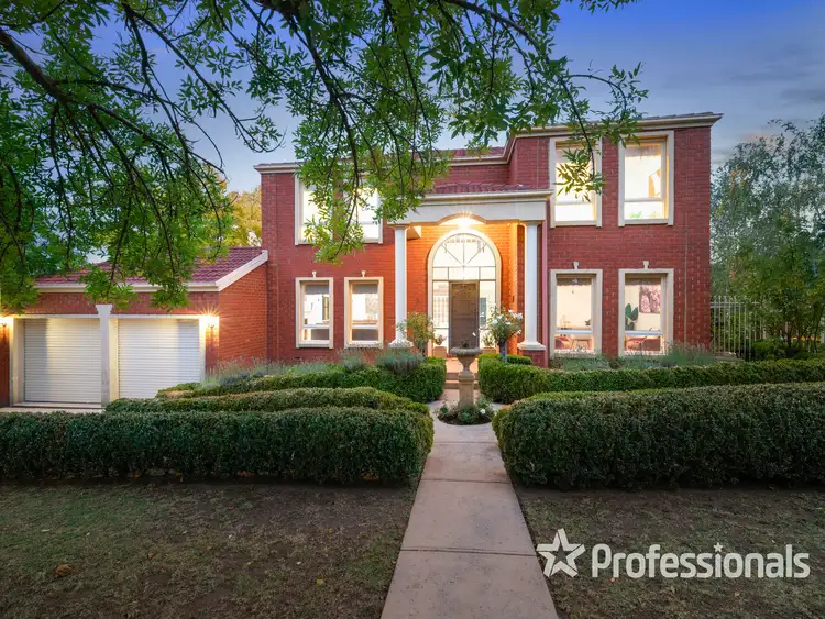 8 Eyton Close, Chirnside Park VIC 3116
