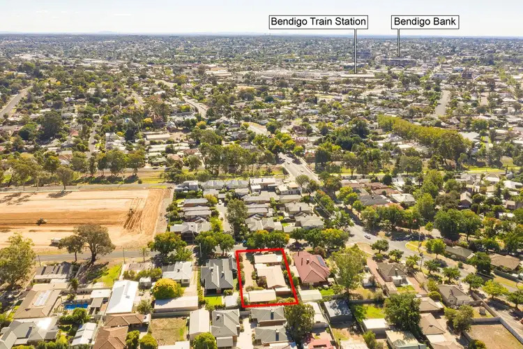 1,2,3 & 4/6 Wolstencroft Street, Flora Hill VIC 3550