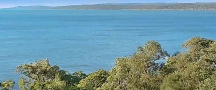 13-15 Lovell Parade, Lamb Island QLD 4184