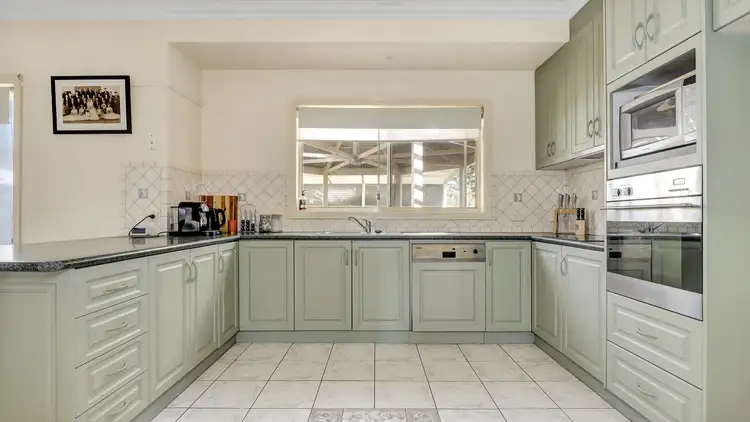 Fifth view of Homely house listing, 23 Gordon Drive, Kialla VIC 3631