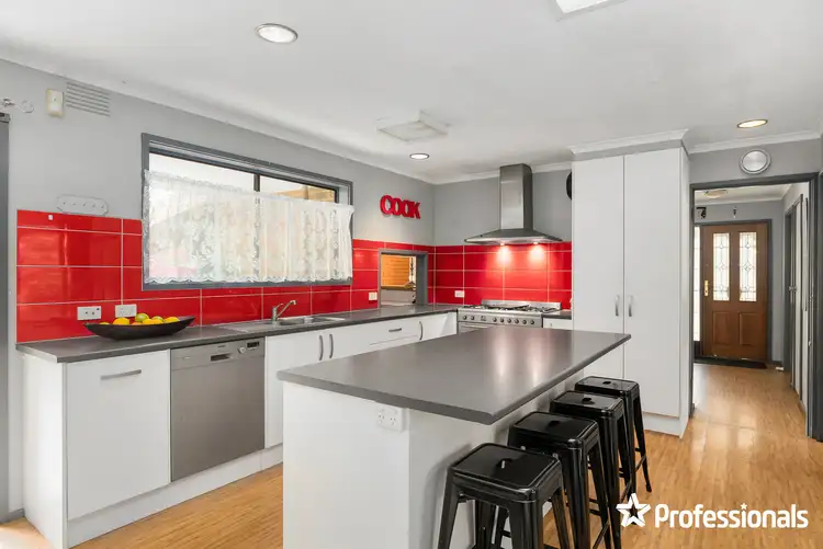 Third view of Homely house listing, 2 Rylands Place, Wantirna VIC 3152