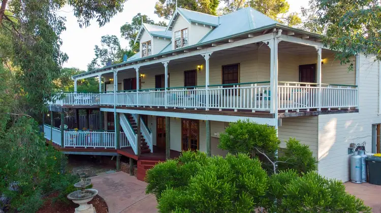 54 John Street, Gooseberry Hill WA 6076