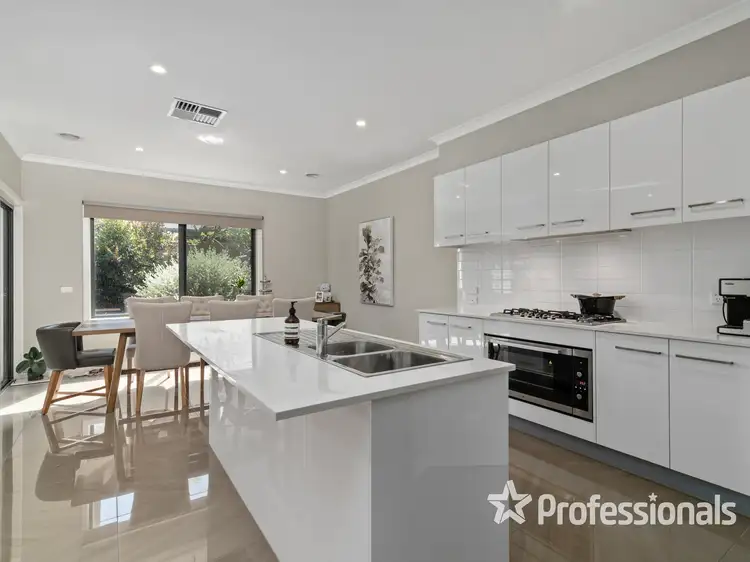 Fourth view of Homely townhouse listing, 2/1 Carlyle Street, Croydon VIC 3136