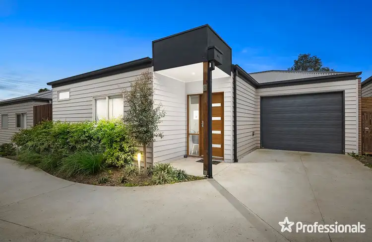 2/28 Monomeith Street, Mooroolbark VIC 3138