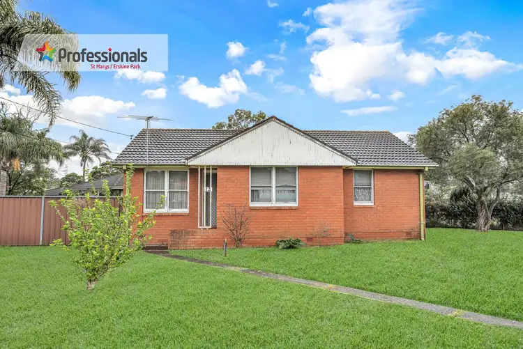 12 Papeete Avenue, Lethbridge Park NSW 2770