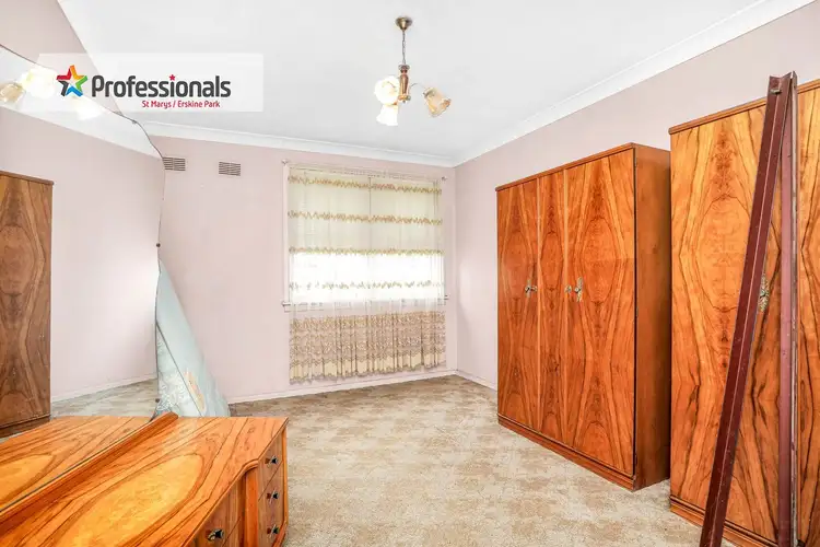 Fourth view of Homely house listing, 12 Papeete Avenue, Lethbridge Park NSW 2770