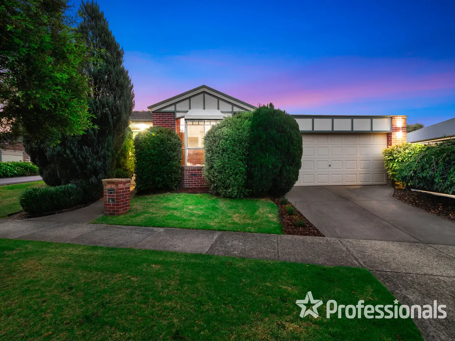 Main view of Homely townhouse listing, 4/21-23 Surrey Road West, Croydon VIC 3136