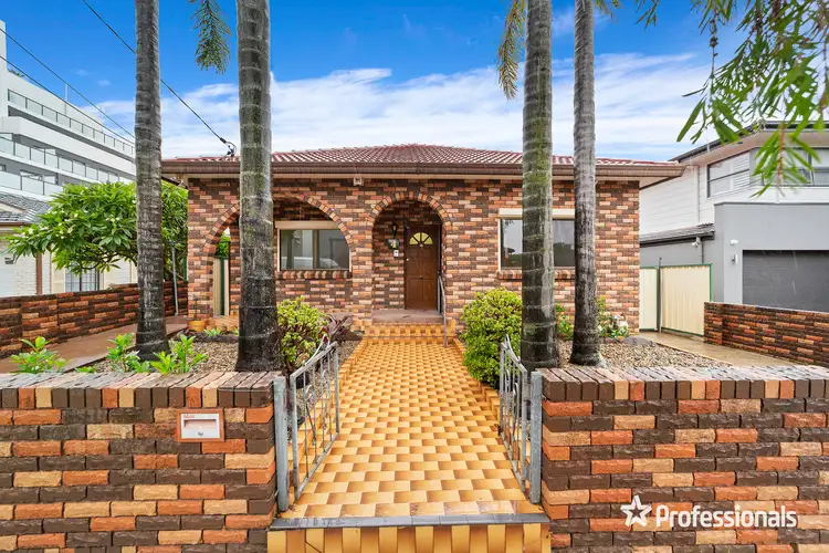 4 Cooks Avenue, Canterbury NSW 2193