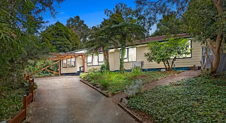 16 Falkingham Road, Mount Evelyn VIC 3796