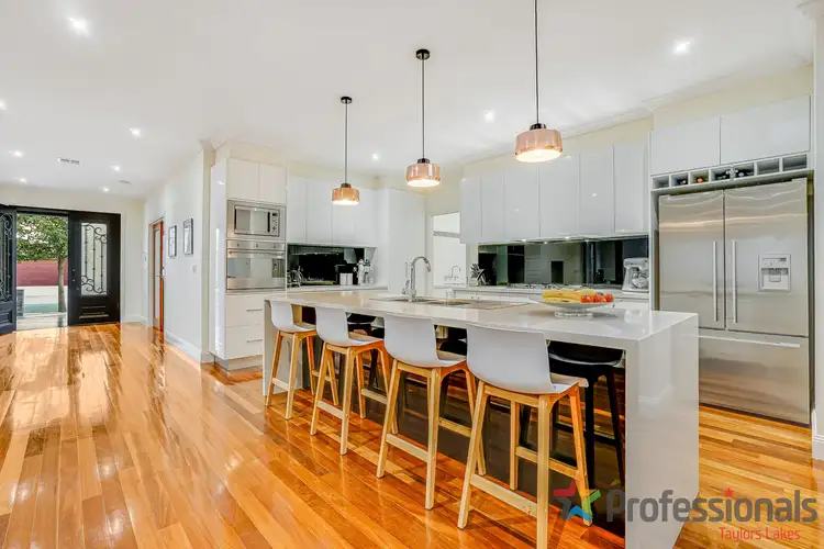 Sixth view of Homely house listing, 15 Addicott Way, Taylors Hill VIC 3037