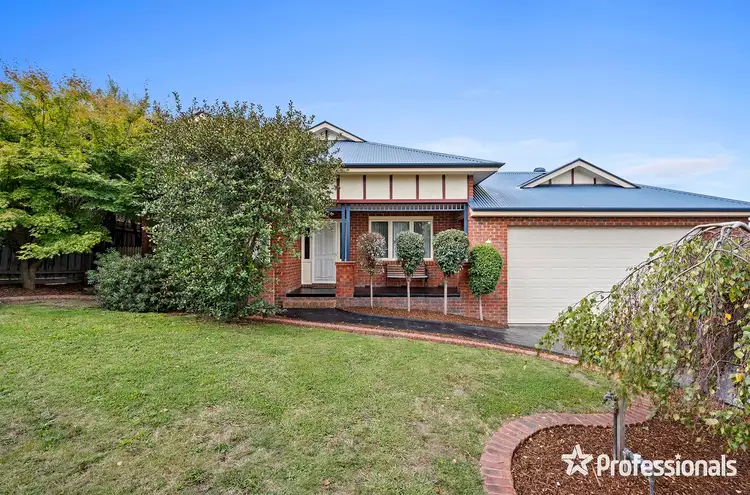 15 Shadi Rise, Yarra Glen VIC 3775